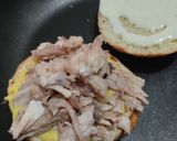 Foto del paso 2 de la receta: Almojábana con pollo y queso🥯🍗🧀