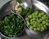 A picture of step 1 of Peas coriander leaves.