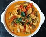 รูปขั้นตอนการทำที่ 2 ของ "แกงเผ็ดไก่" Red Curry with Chicken 🐔🍲🌶