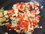 Rigatoni con Salsa de tomate, calabacín y atún
