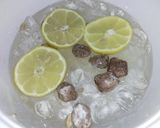 Gambar langkah 2 resipi Soda lemon Pudina.