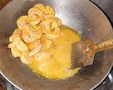 প্রন আনারস ফ্রাইড রাইস (Prawn pineapple fried rice in Bengali) রেসিপি ধাপ - 3 ছবি