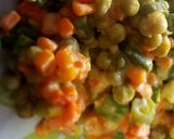 Foto del paso 4 de la receta: Carne desmechada (desmenuzada, ropa vieja), ensalada y arroz