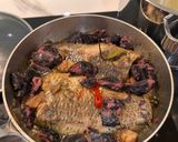 A picture of step 5 of Braised Snakehead Fish with Black Olives.