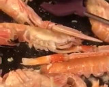 Foto del paso 6 de la receta: Fideuà de sepia, cigalitas y gambas peladas