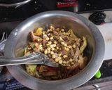 A picture of step 3 of Roasted gram chiwda namkeen.