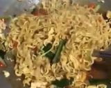 Foto langkah ke 5 dari resep Mie Nyemek Sueper Pedas.