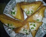A picture of step 5 of Iftaar special bread cheese.