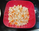 Foto del paso 4 de la receta Tortilla de patata, rellena de bocas de mar