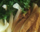 A picture of step 3 of Traditional Aloo Palak pakory.