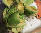 Foto del paso 1 de la receta: Aguacates rellenos de pollo