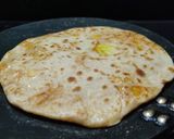 A picture of step 8 of Yogurt Paneer Paratha / Paneer Kad Paratha.
