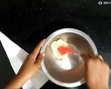 A picture of step 1 of Piping biscuit.