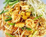 รูปขั้นตอนการทำที่ 8 ของ ผัดไทยกุ้งกรอบเครื่องแน่น