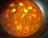 A picture of step 3 of Matar paneer.