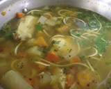 Foto del paso 3 de la receta: Sopa de Verduras con Pollo fideos!