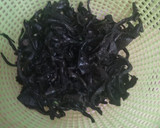 Foto del paso 1 de la receta: Gulas al ajillo con trompetas de los muertos 🍄🍄