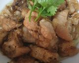 รูปขั้นตอนการทำที่ 3 ของ หมูสามชั้นผัดกระเทียม