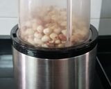 A picture of step 1 of Peanut powder chutney.