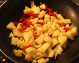 Foto del paso 5 de la receta: Entrevero arvejoso con pez frito