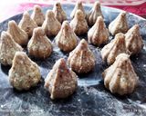 A picture of step 5 of Rose flavour Tilgul Modak.
