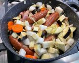 Une image de l'étape 21 de Potée aux saucisses fumées, lard et légumes.