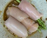 Hình bước làm 5 của món Ức gà cuộn măng tây nướng [Eat clean - Lose weight]