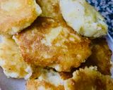 Foto del paso 5 de la receta: BOCADOS DE PURÉ DE PAPAS Y QUESO EN HEBRAS 🥔🧀🍽️🍷