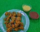 A picture of step 8 of Rani Palak Cheese Pakora.