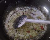 A picture of step 1 of Hariyali pulao.
