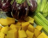 मेदुवडा सांभार चटणी (Medu Vada Sambar Chutney Recipe In Marathi) रेसिपी स्टेप 5 फोटो 