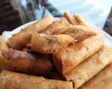 A picture of step 4 of Banana Spring Rolls (Chả giò chuối).