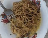 Foto langkah ke 3 dari resep Martabak Mie Mini.