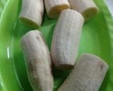 Foto langkah ke 1 dari resep Pisang crispy isi selai strawberry.