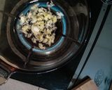 Gambar langkah 3 resipi Ayam Masak Halia dan Lemon.