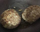 Foto langkah ke 6 dari resep Dasar Hamburg Steak Simple.