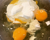 Foto del paso 3 de la receta: Bizcocho de yogurt
