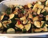 Une image de l'étape 8 de Courgettes au jambon, poivron, tomates, abricots secs et citron confit.