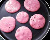 A picture of step 3 of उपासाचे गुलाबी पॅनकेक (Upvasache Gulabi Pancake Recipe In Marathi).
