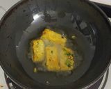 A picture of step 5 of Schezwan veggie roti Roll.
