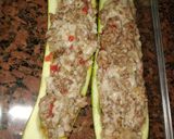 Foto del paso 3 de la receta: Zapallitos zucchini rellenos de carne!