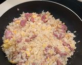 รูปขั้นตอนการทำที่ 5 ของ ข้าวผัดหมูง่ายม๊าก😋