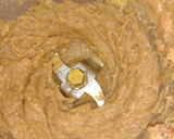 A picture of step 1 of Dates banana halwa.