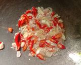 Foto langkah ke 2 dari resep Tumis pare udang toge.