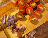 Foto del paso 4 de la receta: Pizza de rúcula y cherry con base de brócoli