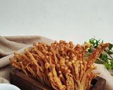 Foto langkah ke 4 dari resep Jamur enoki goreng.