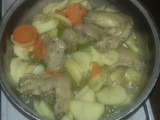 Estofado de alas de pollo