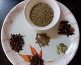 A picture of step 1 of Homemade Garam masala.