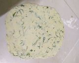A picture of step 3 of Paneer Thepla.