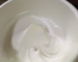 Foto langkah ke 3 dari resep Marble chiffon rollcake.